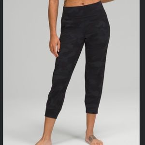 LULULEMON ALIGN™ HIGH-RISE JOGGER CROP